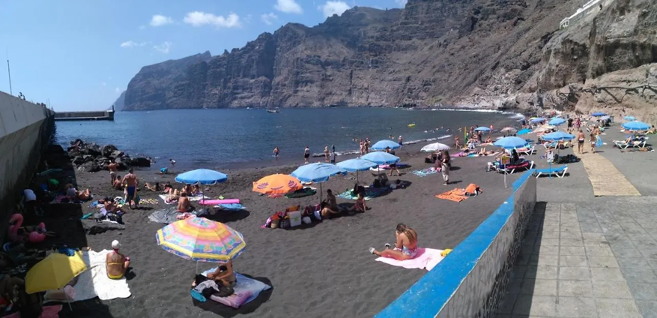 Apartment Mit Sonnenterrasse Und Panorama - Meerblick, 5 Min. Von Hafen + Strand Acantilado de los Gigantes 0*,  İspanya