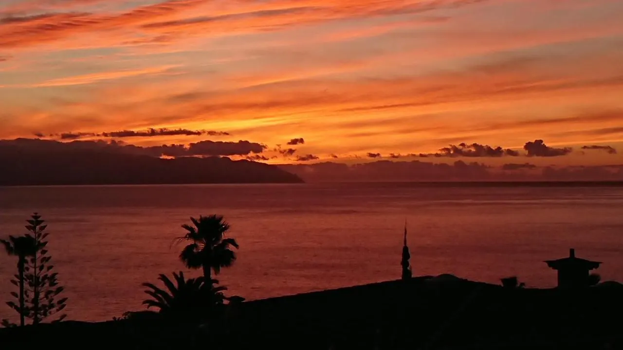 Apartment Mit Sonnenterrasse Und Panorama - Meerblick, 5 Min. Von Hafen + Strand Acantilado de los Gigantes İspanya