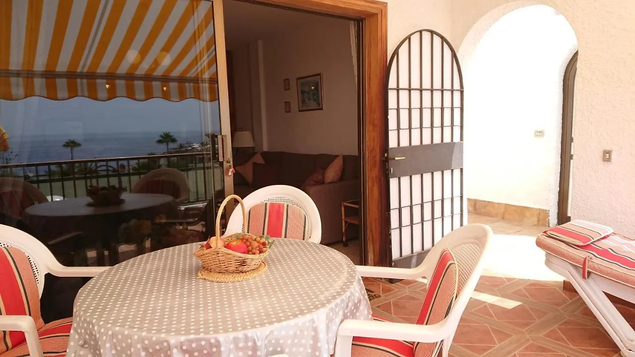Apartment Mit Sonnenterrasse Und Panorama - Meerblick, 5 Min. Von Hafen + Strand Acantilado de los Gigantes 0*,  İspanya